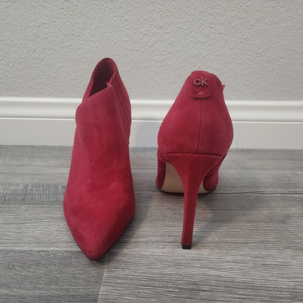 Red Suede booties - Picture 2 of 5